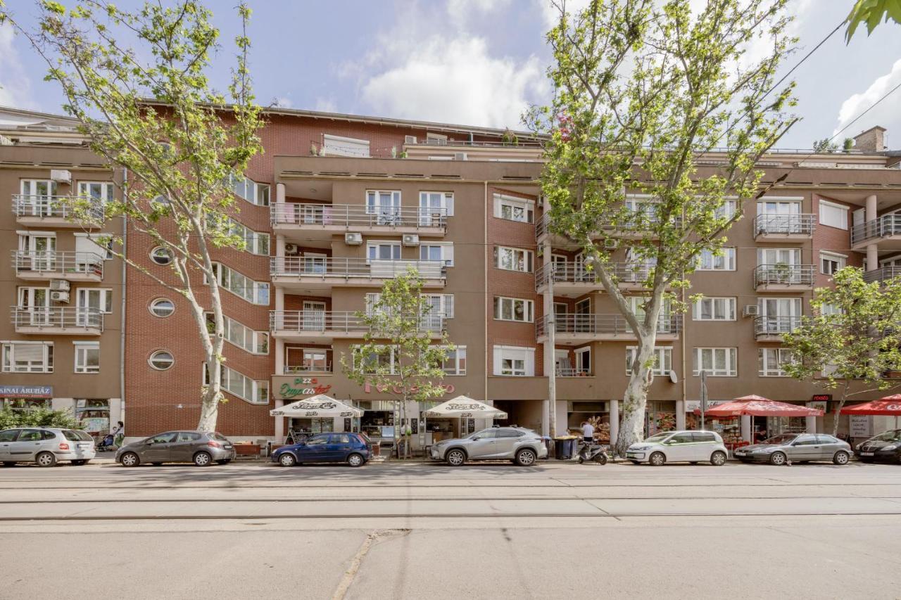 Bright And Spacious Penthouse W/ Terrace & Parking Budapest Exterior photo